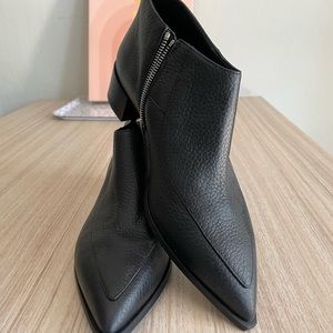 Everlane Boss ankle bootie